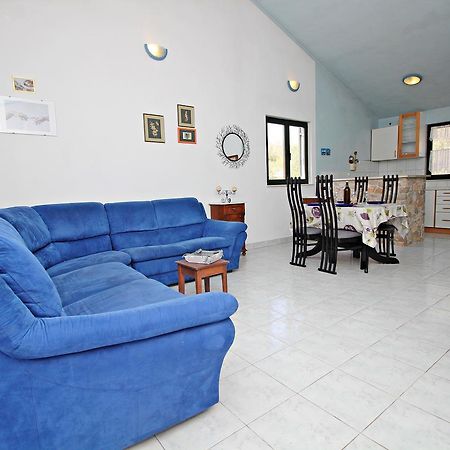 Guest House Beverin Сали Екстер'єр фото